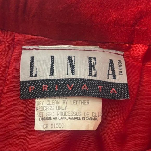 Vintage 80’s Linea Privata Red Suede Leather Pleated High Waisted Shorts 5/6 - Picture 2 of 9